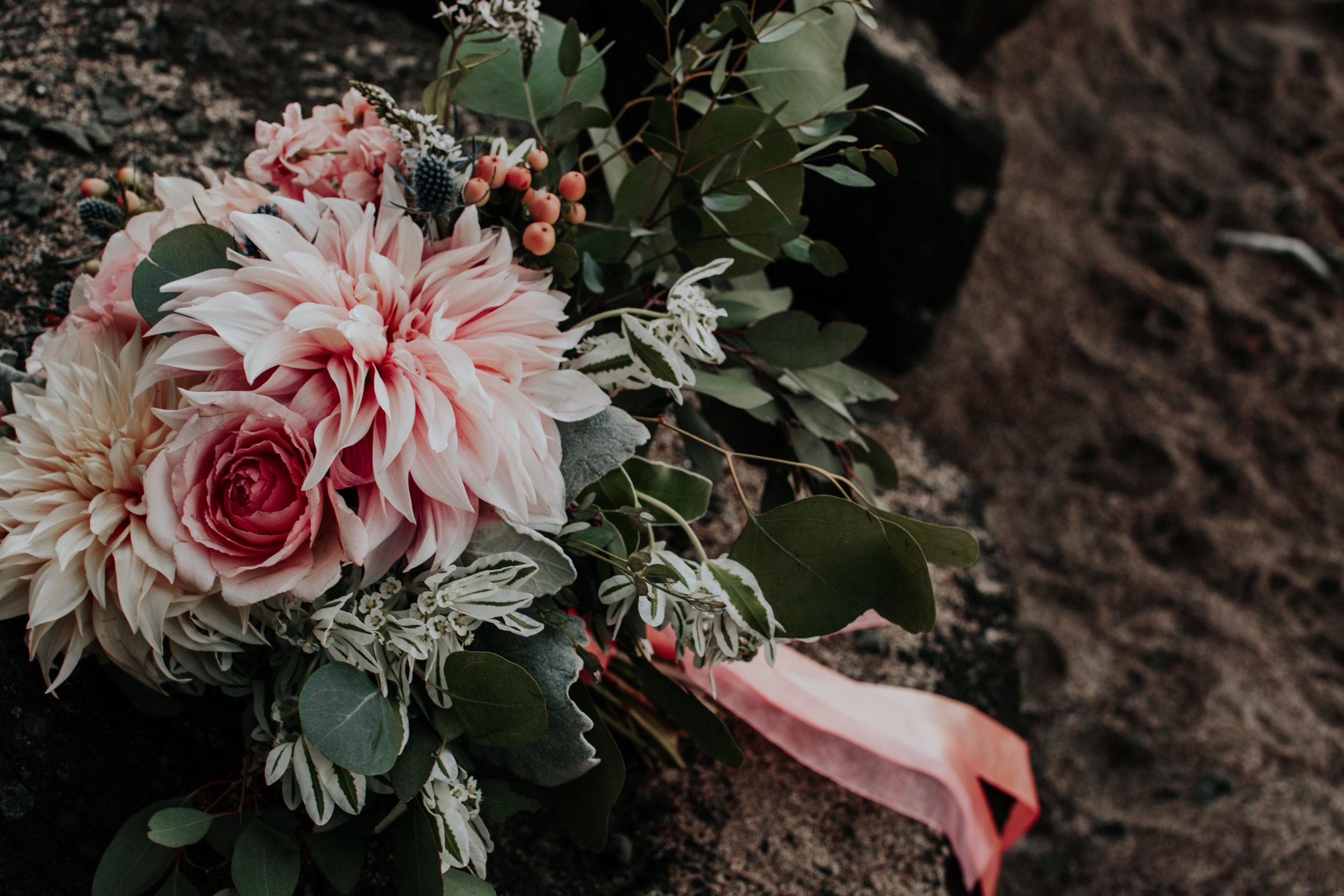 Oregon coast wedding Photographer / Newport Florist and Gifts
