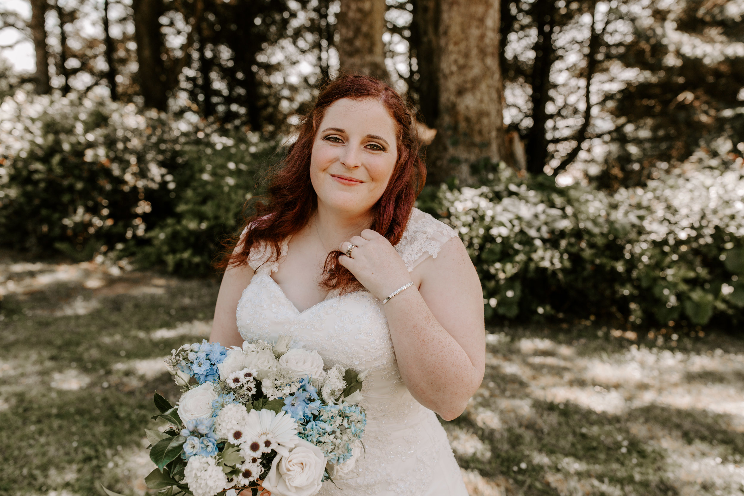 Oregon Wedding Photographer | Bridal Style | Rustic Bloom Photography