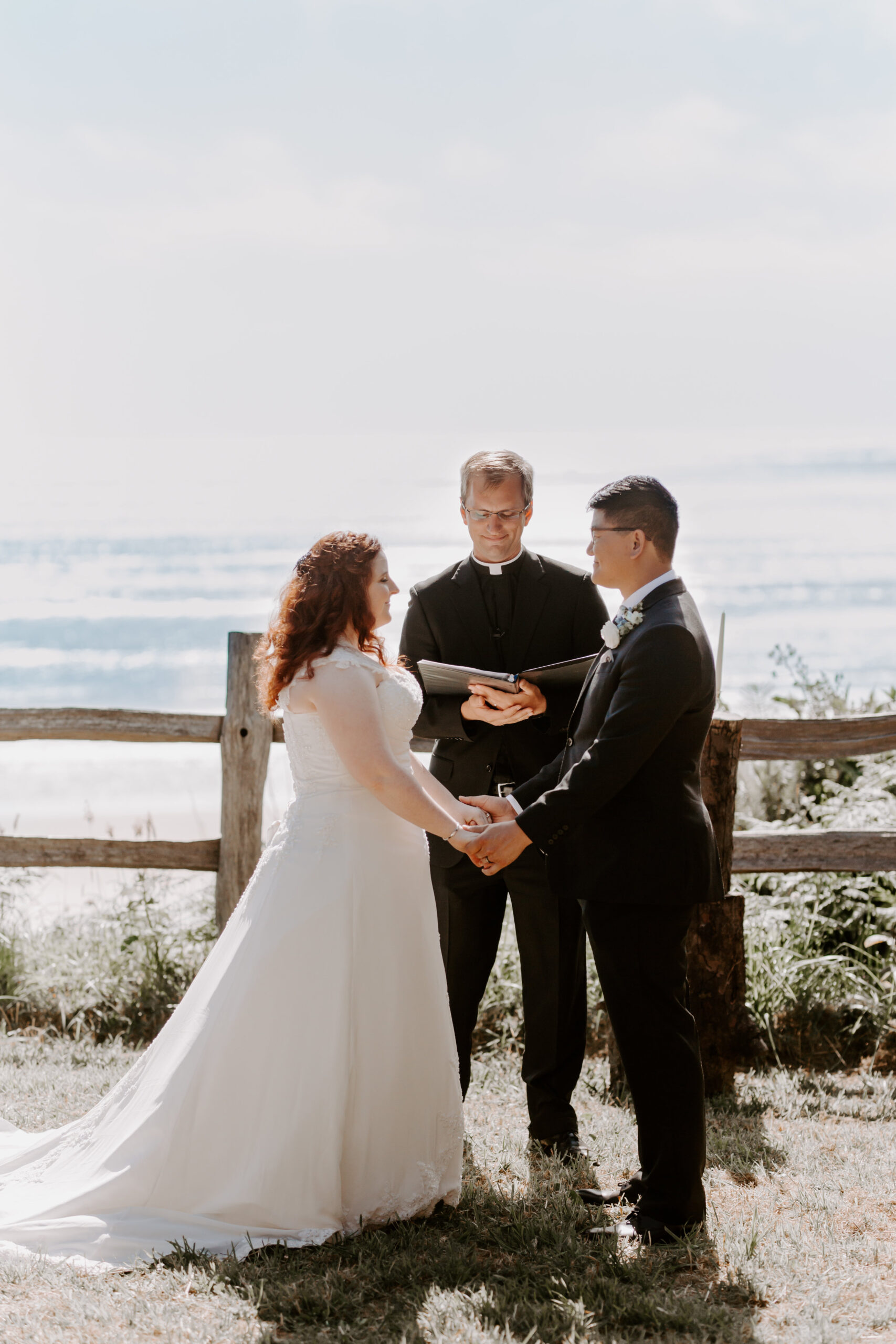Oregon Wedding Photographer | Coastal Wedding Inspiration | Rustic Bloom Photography 