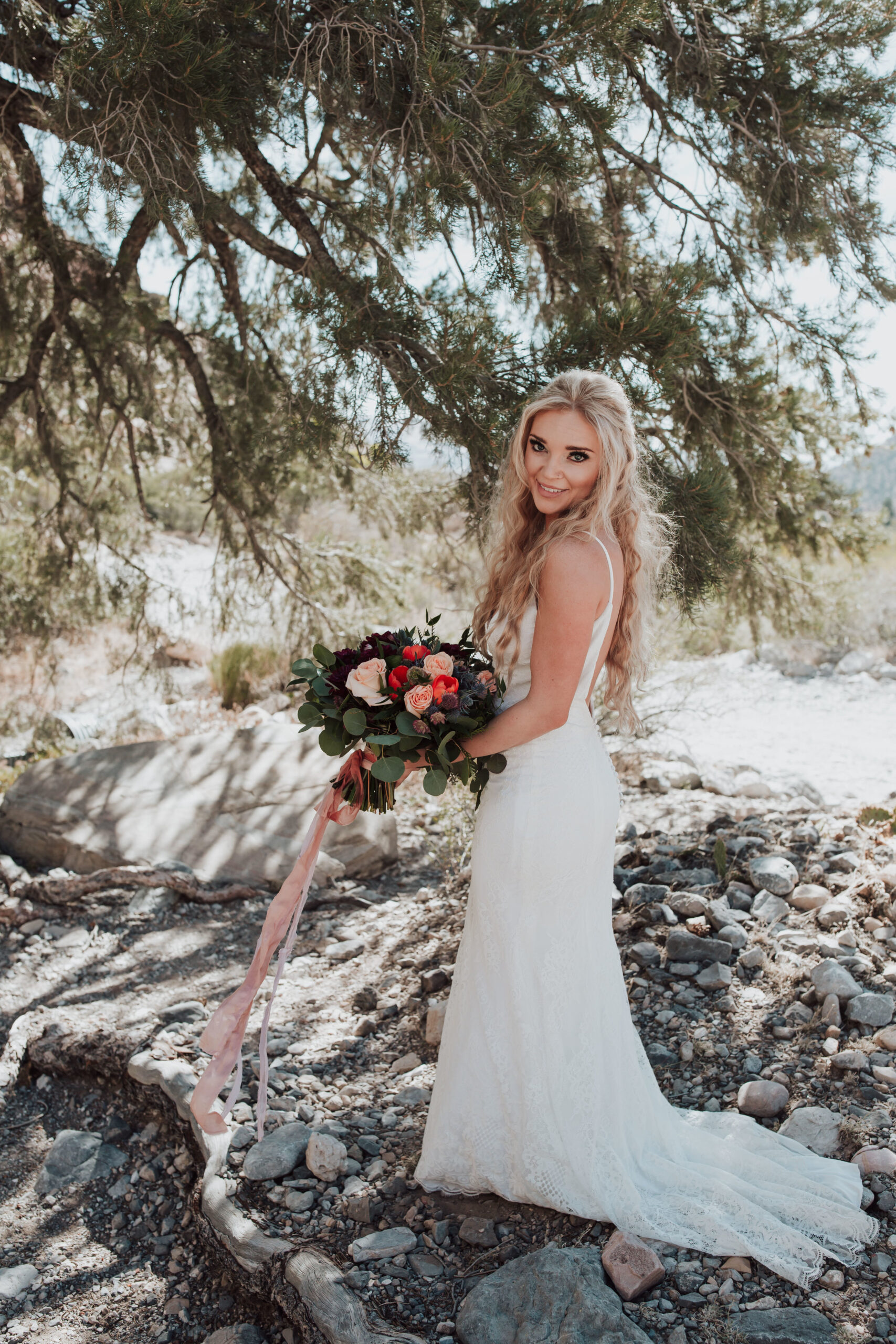 Rustic Bloom Photography | Wedding Bouquet Inspiration | Oregon Destination Photographer